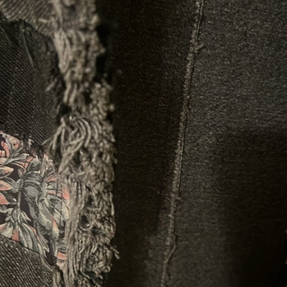 Boho jean vest size M/L grunge - Picture 8 of 16
